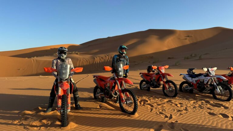 Location de KTM à Merzouga : rouler dans les dunes avec accompagnement