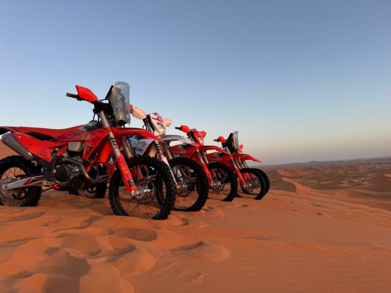 Stage de pilotage dans le sable au Maroc : apprendre les dunes de Merzouga